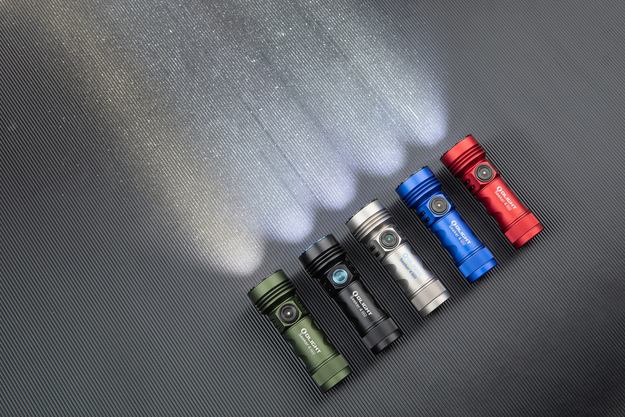 KAI　オーライト OLIGHT Seeker 4 Mini チタン Olight Seeker 4 Mini Limited Edition Rechargeable Cool White LED